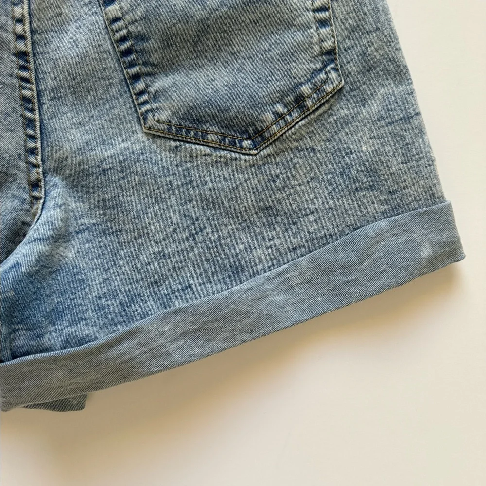 High waisted pleated jean shorts - Picture 9 of 11